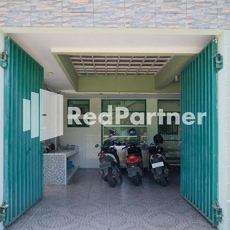 Pondok Hijau Syariah Mitra Reddoorz At Citraland Surabaya Buitenkant foto