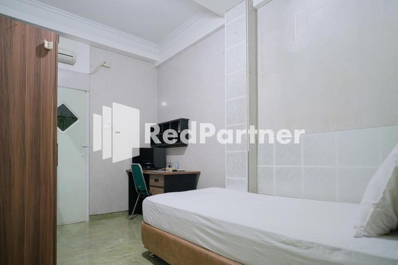 Pondok Hijau Syariah Mitra Reddoorz At Citraland Surabaya Buitenkant foto