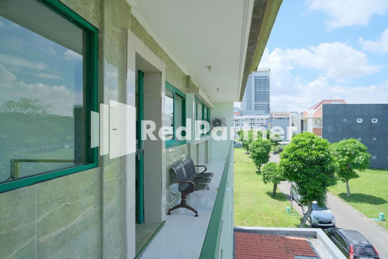 Pondok Hijau Syariah Mitra Reddoorz At Citraland Surabaya Buitenkant foto