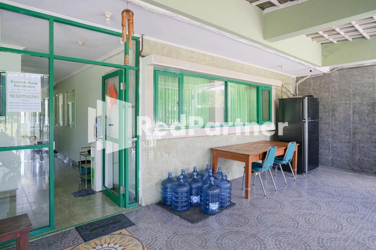 Pondok Hijau Syariah Mitra Reddoorz At Citraland Surabaya Buitenkant foto